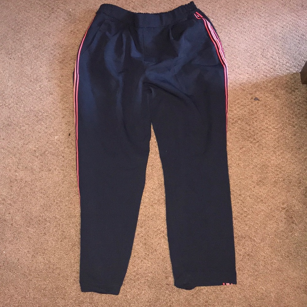 Pull and Bear Cropped Red and White Striped Pants
